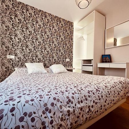 Appartement Piso Reformado,Centrico,Tranquilo Y Con Wifi Vut 09-398 à Burgo Extérieur photo