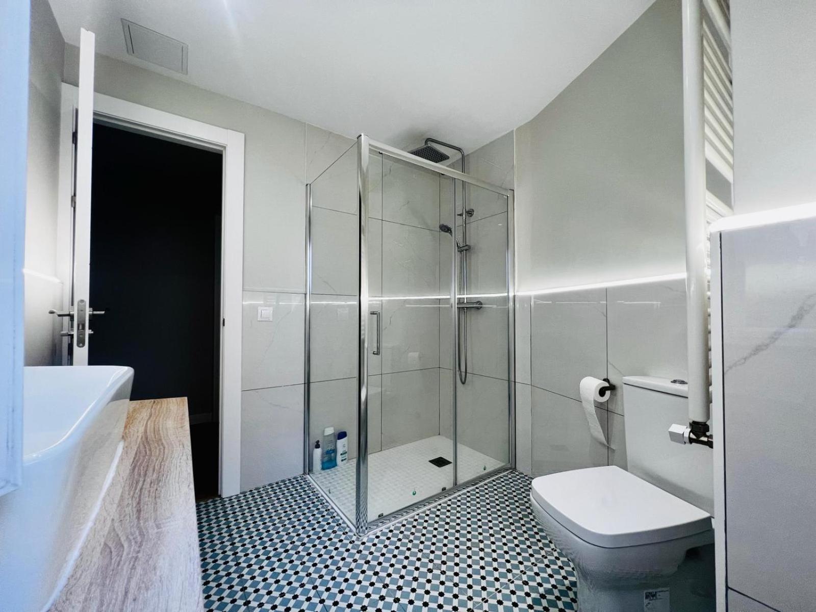 Appartement Piso Reformado,Centrico,Tranquilo Y Con Wifi Vut 09-398 à Burgo Extérieur photo