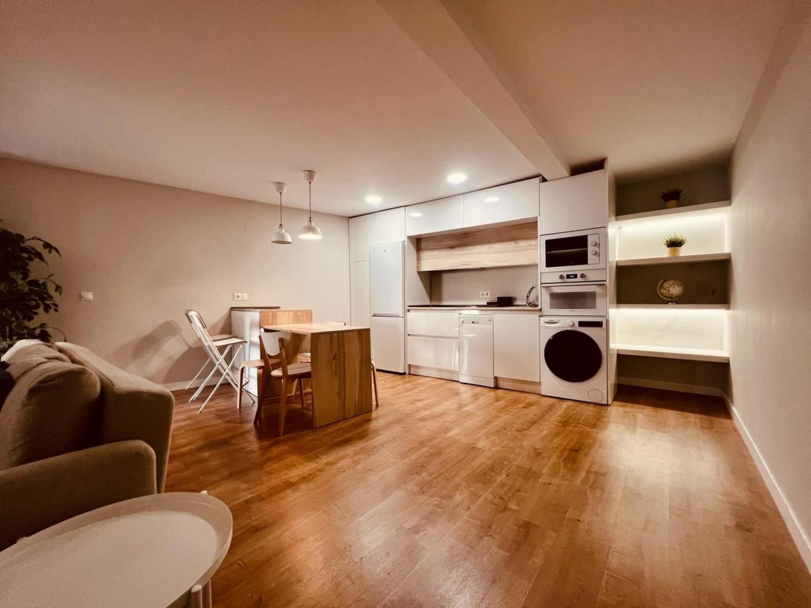 Appartement Piso Reformado,Centrico,Tranquilo Y Con Wifi Vut 09-398 à Burgo Extérieur photo